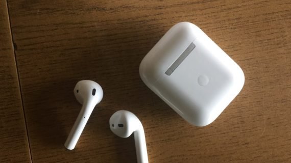 Apple Airpods 2 TWS Bluetooth Earbuds photo review